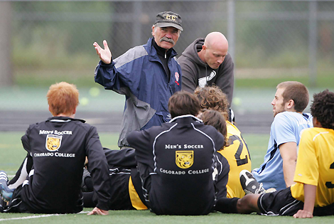 Colorado College's Richardson gets career victory No. 500