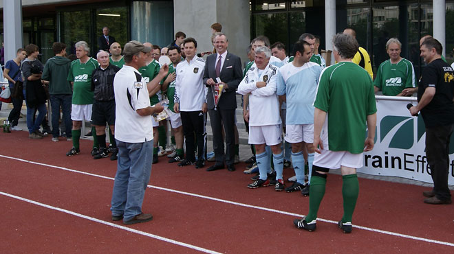 U.S. Ambassador to Germany Welcomes Colorado College men&rsquo;s soccer team