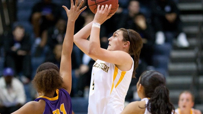 Southwestern's Bourne Named to D3hoops.com Team of the Week